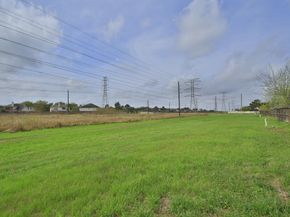 16855 Mammoth Springs Drive, Houston TX 77095