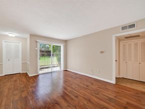 7600 Burgoyne Road 121, Houston TX 77063