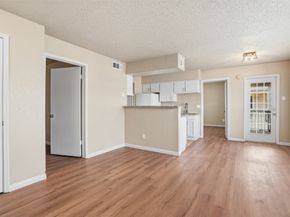 2750 Holly Hall Street 506, Houston TX 77054