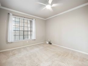 2255 Braeswood Park Drive 105, Houston TX 77030