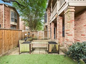 2255 Braeswood Park Drive 105, Houston TX 77030