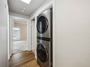 2255 Braeswood Park Drive 105, Houston TX 77030