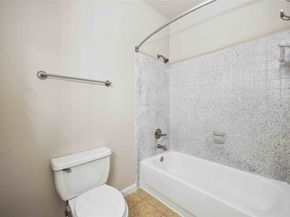 2255 Braeswood Park Drive 105, Houston TX 77030