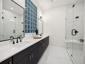 2121 Hoskins Drive B, Houston TX 77080