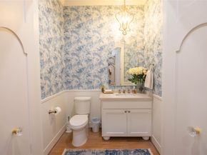 10614 Moonlight Drive, Houston TX 77096