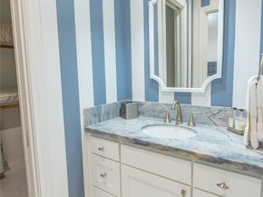 10614 Moonlight Drive, Houston TX 77096