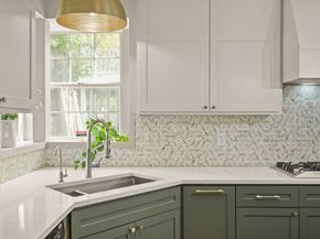 1017 Oak Knoll Court, Sugar Land TX 77498