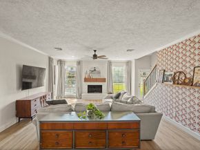 1017 Oak Knoll Court, Sugar Land TX 77498