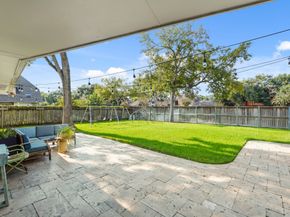 1017 Oak Knoll Court, Sugar Land TX 77498