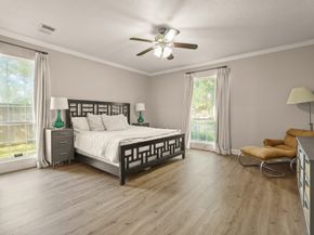 1017 Oak Knoll Court, Sugar Land TX 77498