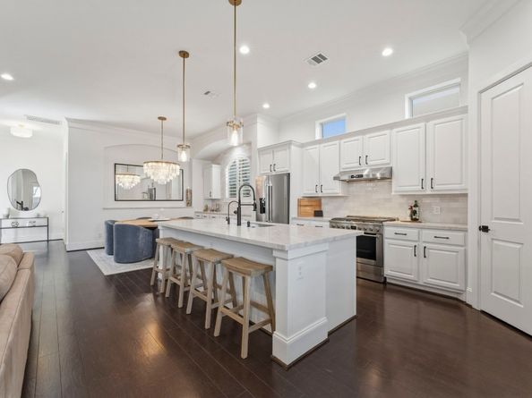 8213 Cabernet Lane, Houston TX 77055