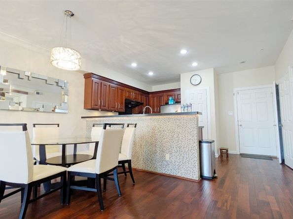 6611 W Sam Houston Parkway S 2G, Houston TX 77072