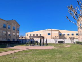 6611 W Sam Houston Parkway S 2G, Houston TX 77072
