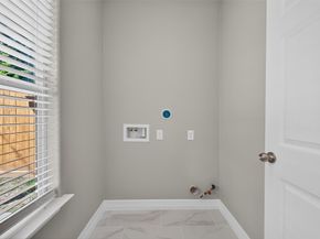 7832 Dewitt Street, Houston TX 77028