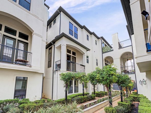 634 Nagle Street, Houston TX 77003