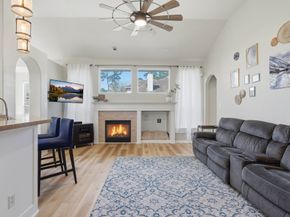 23 Murmuring Creek Place, Conroe TX 77385