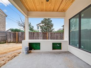 316 W 30th Street, Houston TX 77018