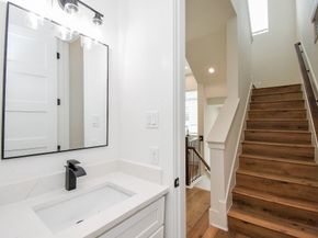 5613 Val Verde Street B, Houston TX 77057