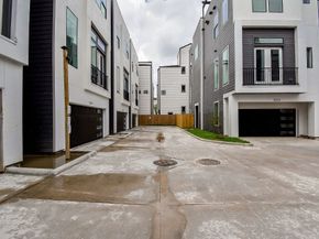 5613 Val Verde Street B, Houston TX 77057