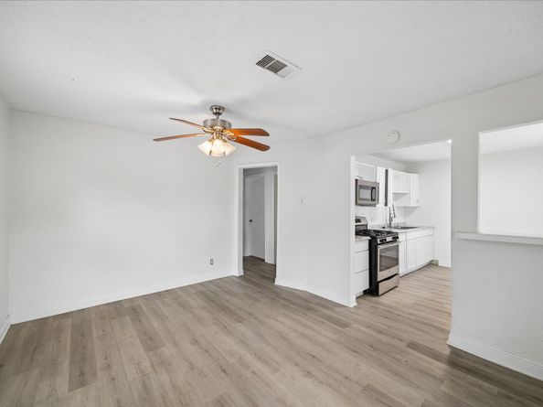 8525 Dosia Street, Houston TX 77051