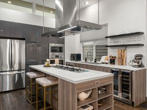 1164 W 19th Street, Houston TX 77008