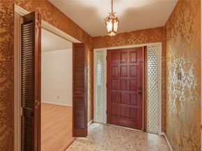10223 Kirkglen Drive, Houston TX 77089