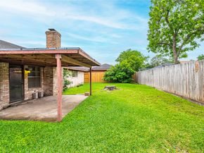 10223 Kirkglen Drive, Houston TX 77089