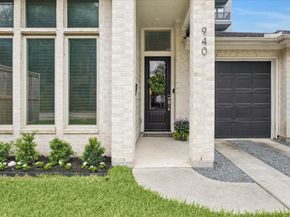 940 W 21st Street, Houston TX 77008