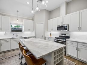 940 W 21st Street, Houston TX 77008