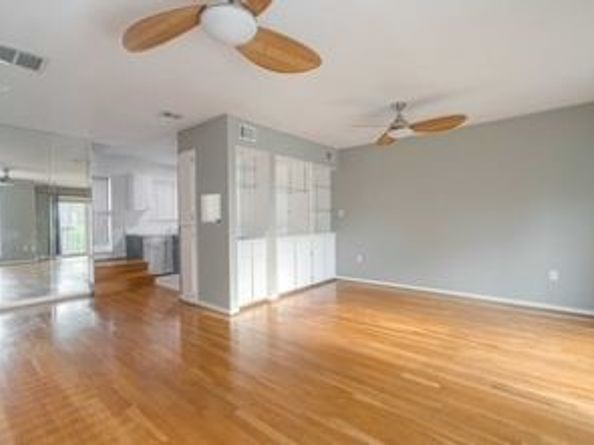 2113 Stanford Street, Houston TX 77006