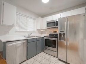 2113 Stanford Street, Houston TX 77006