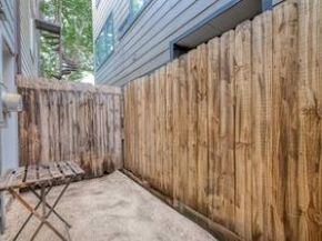 2113 Stanford Street, Houston TX 77006