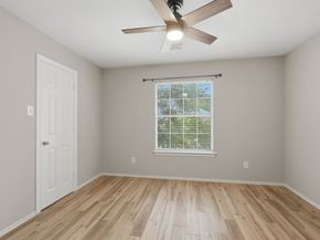 71 S Burberry Park Circle, The Woodlands TX 77382