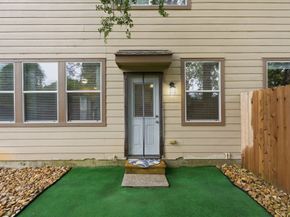 71 S Burberry Park Circle, The Woodlands TX 77382