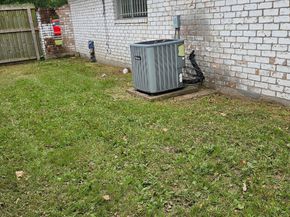 206 W Mitchell Road, Houston TX 77037