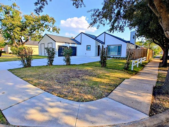 6335 Portal Drive, Houston TX 77096