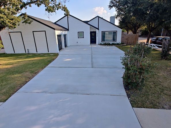6335 Portal Drive, Houston TX 77096