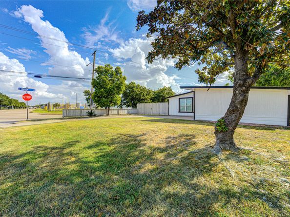 8403 Blankenship Drive, Houston TX 77080