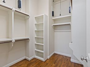 2056 Fannin Station N, Houston TX 77045