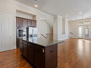 2056 Fannin Station N, Houston TX 77045