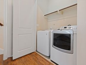 2056 Fannin Station N, Houston TX 77045