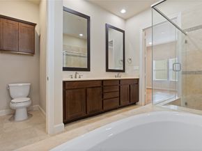 2056 Fannin Station N, Houston TX 77045
