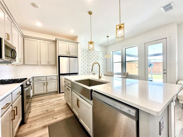 10953 Keaton Landing Drive, Houston TX 77043