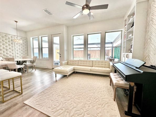 10953 Keaton Landing Drive, Houston TX 77043
