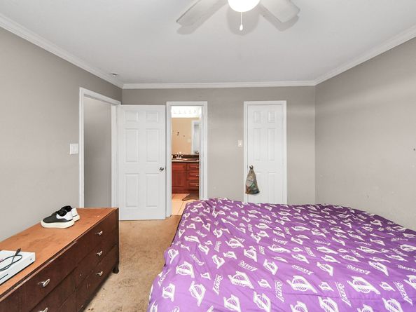 6119 Fm 1960 Rd W, Houston TX 77069