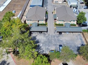 6119 Fm 1960 Rd W, Houston TX 77069