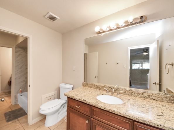 6119 Fm 1960 Rd W, Houston TX 77069