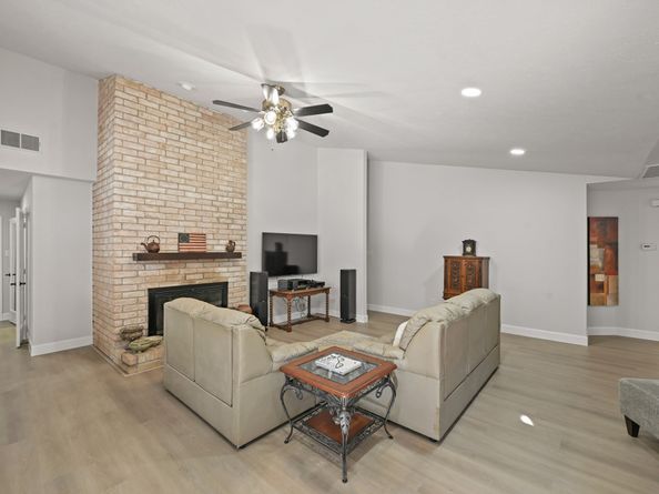 3106 Falling Brook Drive, Kingwood TX 77345