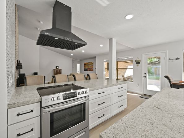 3106 Falling Brook Drive, Kingwood TX 77345