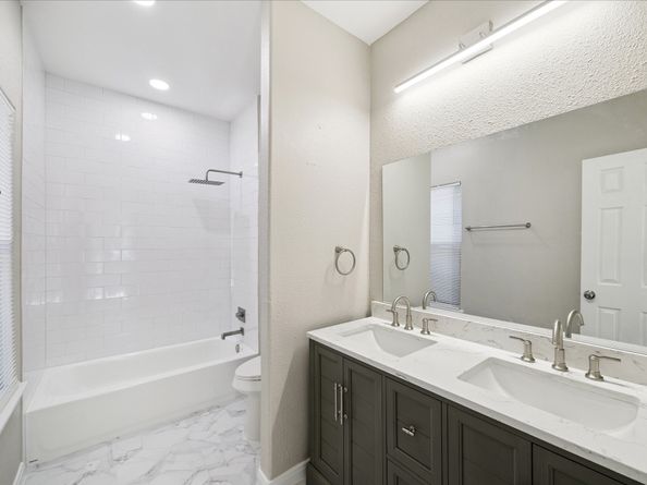 6921 Bacher Street, Houston TX 77028